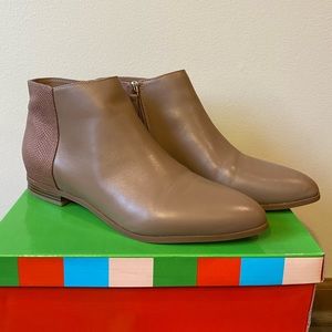 Nine West tan/brown leather boot, women’s US 10